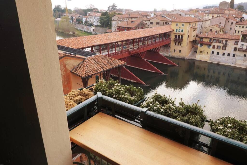 Palladio Bridge Penthouse Apartamento Bassano del Grappa Exterior foto